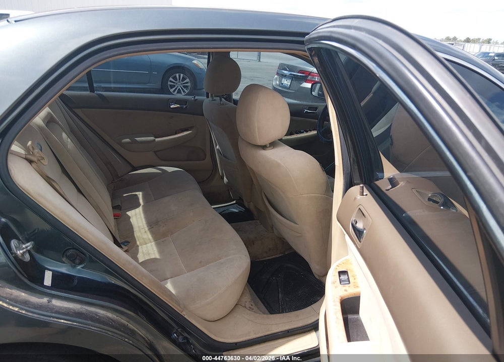 2005 HONDA ACCORD 2.4 EX VIN: 1HGCM56795A095146