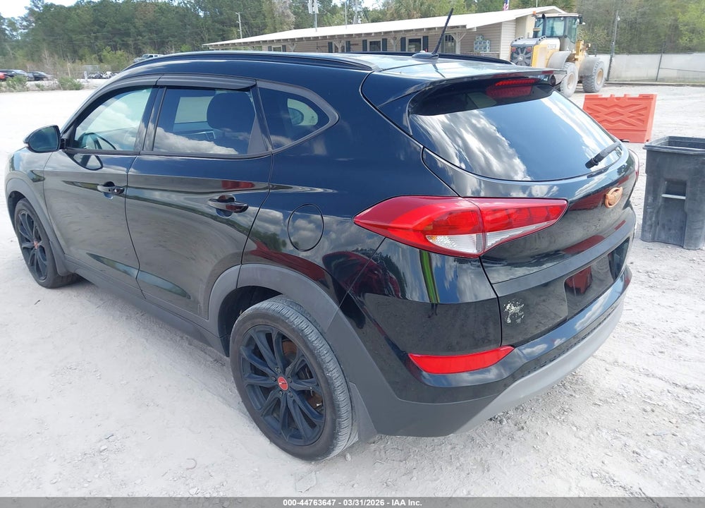 2017 HYUNDAI TUCSON NIGHT VIN: KM8J33A2XHU432866