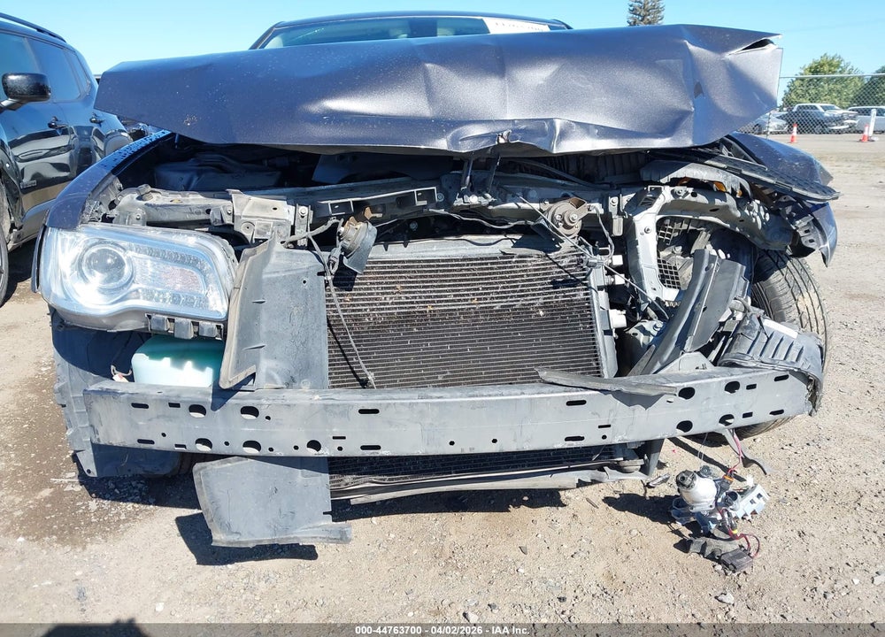 2016 CHRYSLER 300 LIMITED VIN: 2C3CCAAG0GH223767