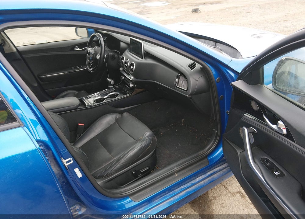 2018 KIA STINGER PREMIUM VIN: KNAE25LA6J6014935