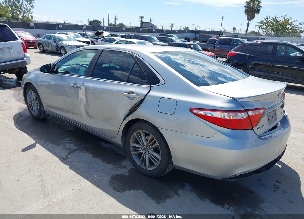 2015 TOYOTA CAMRY SE VIN: 4T1BF1FK2FU056685