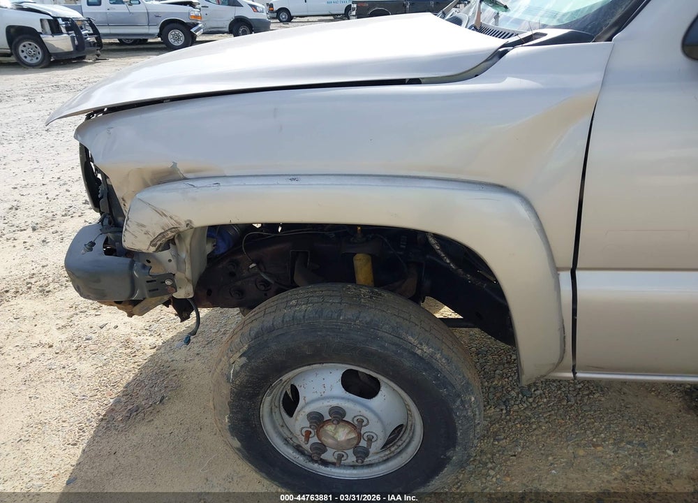 2005 GMC SIERRA 3500 SLT VIN: 1GTJK332X5F905198