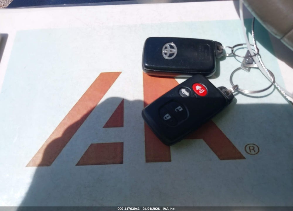 2011 TOYOTA CAMRY HYBRID VIN: 4T1BB3EK7BU142089