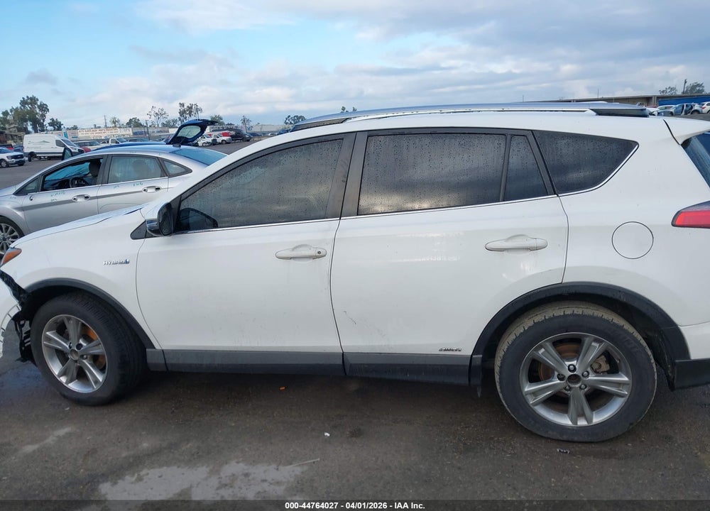 2016 TOYOTA RAV4 HYBRID XLE VIN: JTMRJREV0GD058481