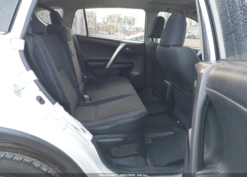 2016 TOYOTA RAV4 HYBRID XLE VIN: JTMRJREV0GD058481