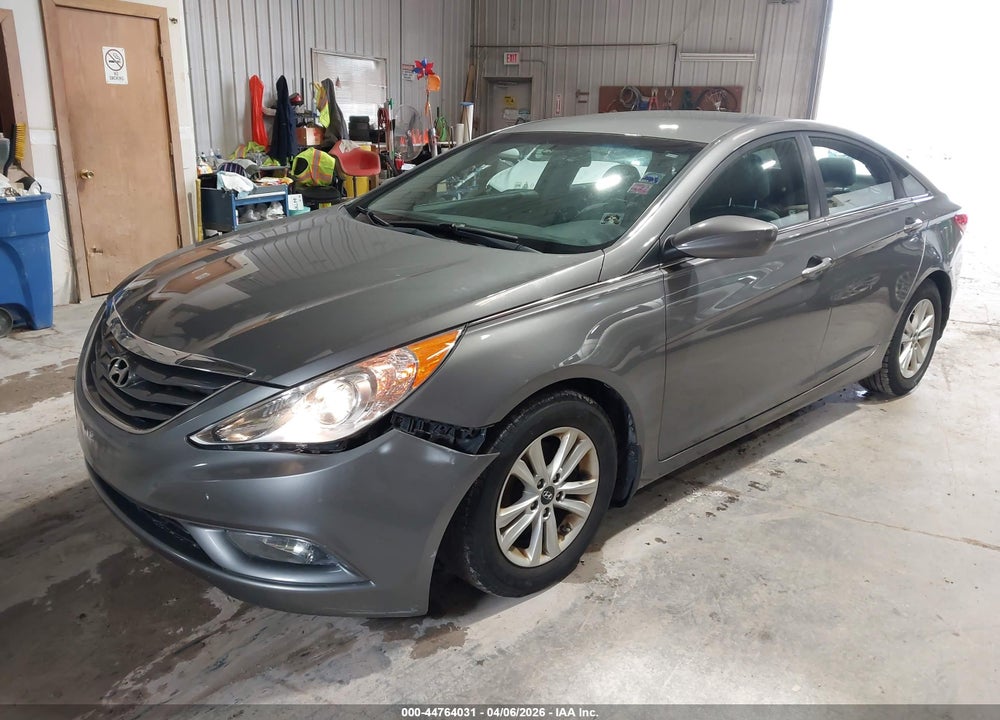 2013 HYUNDAI SONATA GLS VIN: 5NPEB4AC2DH553886