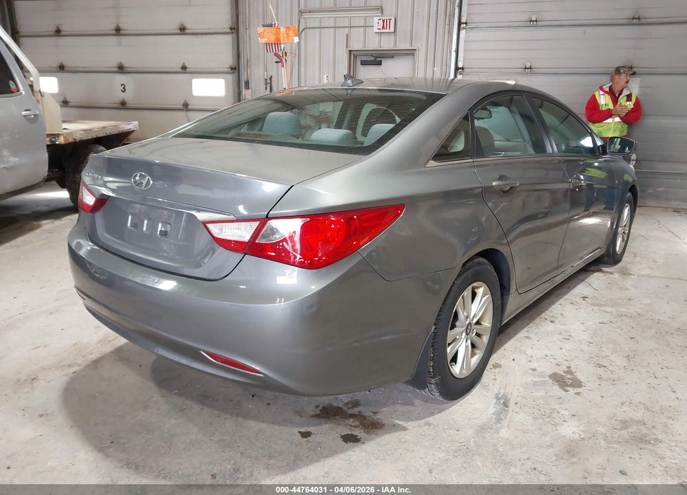 2013 HYUNDAI SONATA GLS VIN: 5NPEB4AC2DH553886