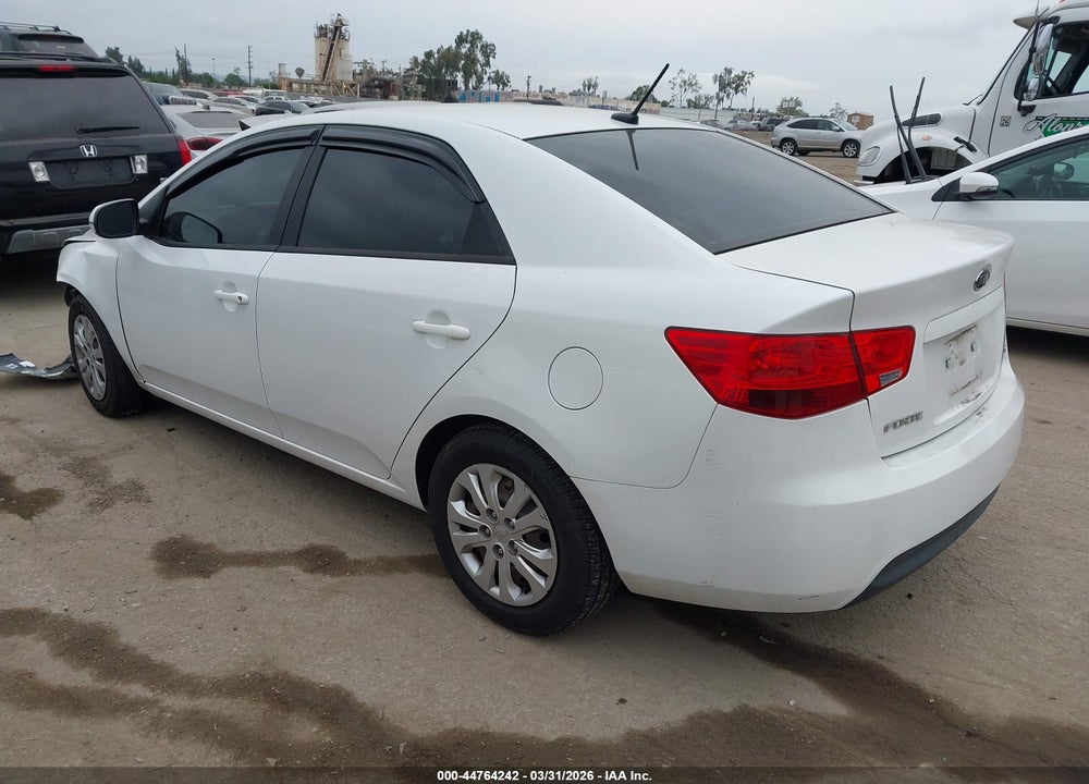 2013 KIA FORTE EX VIN: KNAFU4A2XD5736939