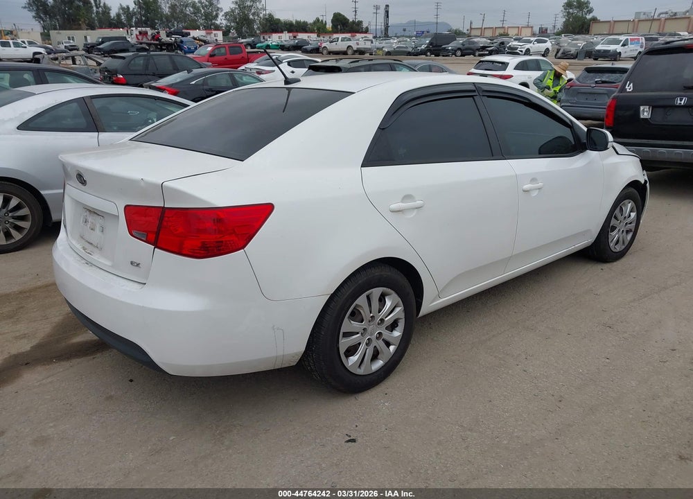 2013 KIA FORTE EX VIN: KNAFU4A2XD5736939