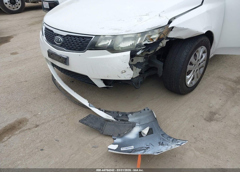 2013 KIA FORTE EX VIN: KNAFU4A2XD5736939