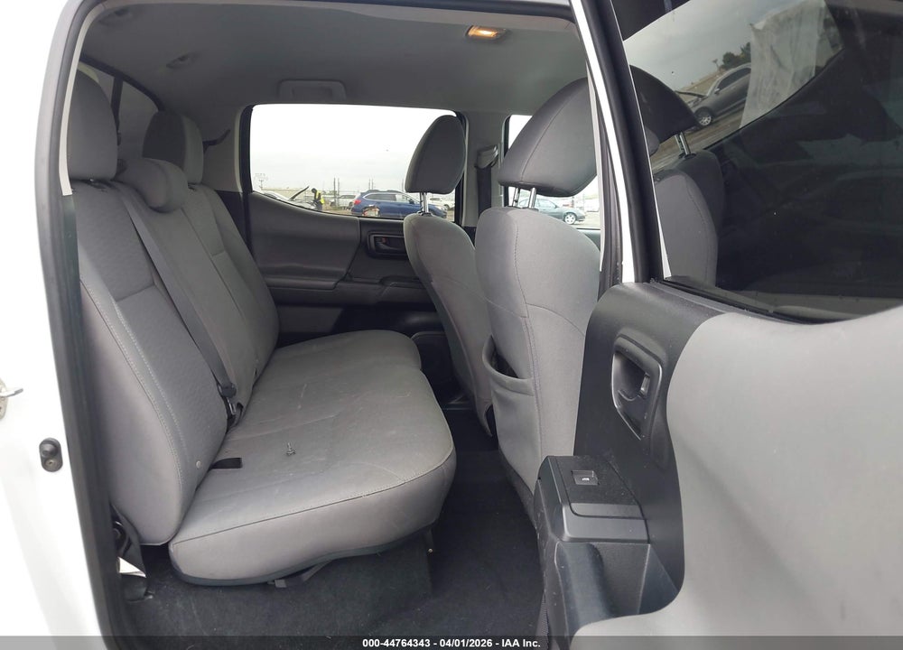 2019 TOYOTA TACOMA SR VIN: 5TFAX5GN0KX141868