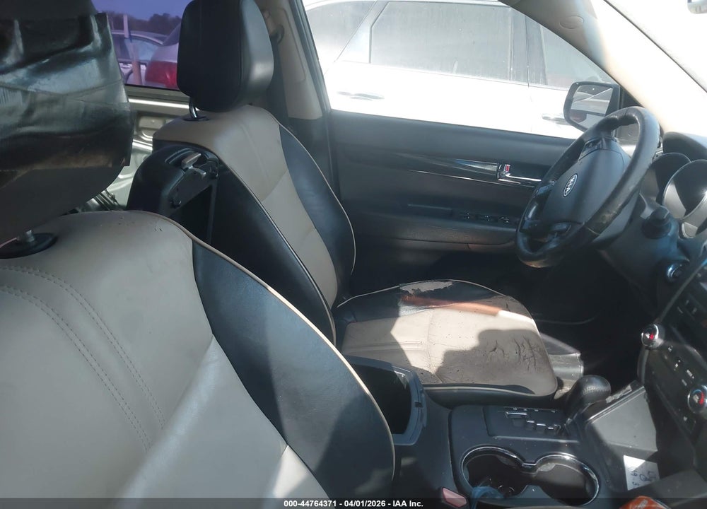 2011 KIA SORENTO EX V6 VIN: 5XYKU4A20BG086718