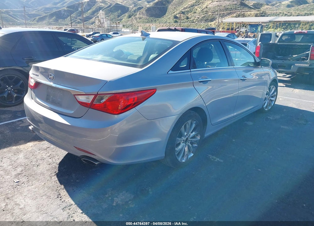 2011 HYUNDAI SONATA SE VIN: 5NPEC4AC1BH226888
