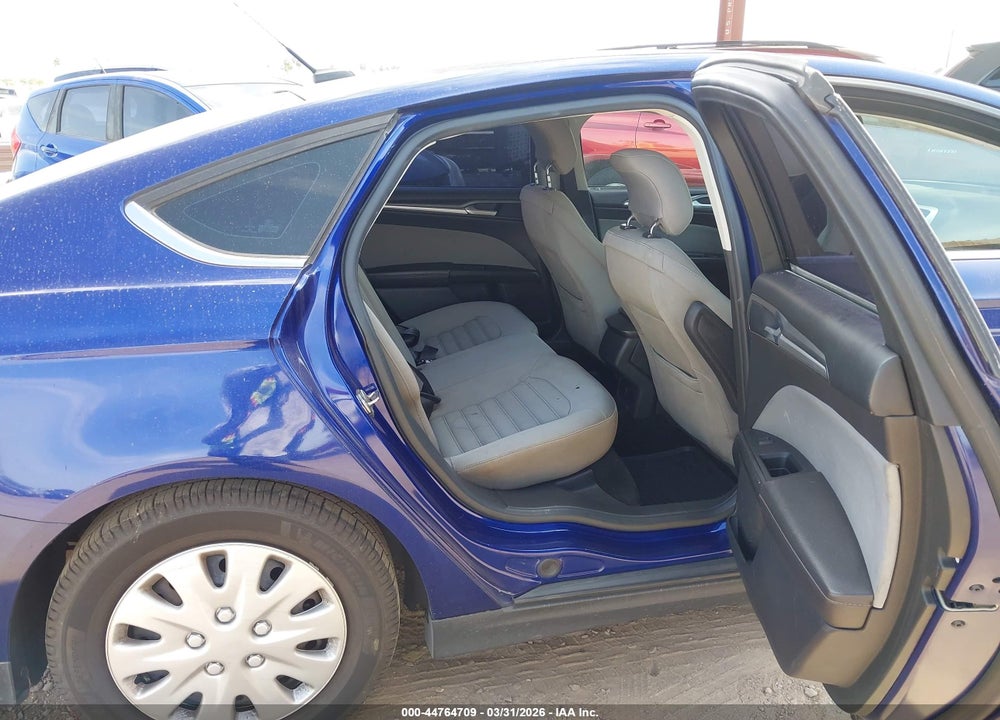 2013 FORD FUSION S VIN: 3FA6P0G74DR209021