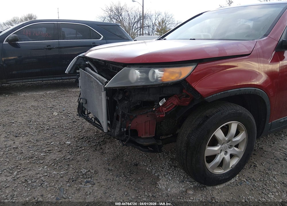 2011 KIA SORENTO LX VIN: 5XYKT3A12BG089799