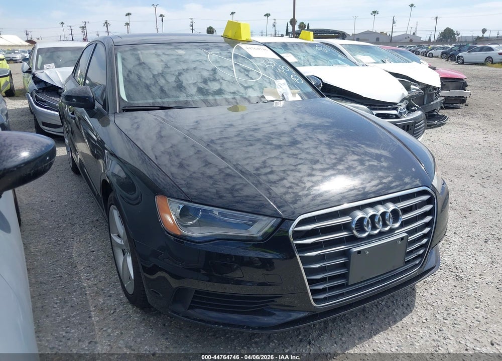 2015 AUDI A3 1.8T PREMIUM VIN: WAUACGFF3F1064596