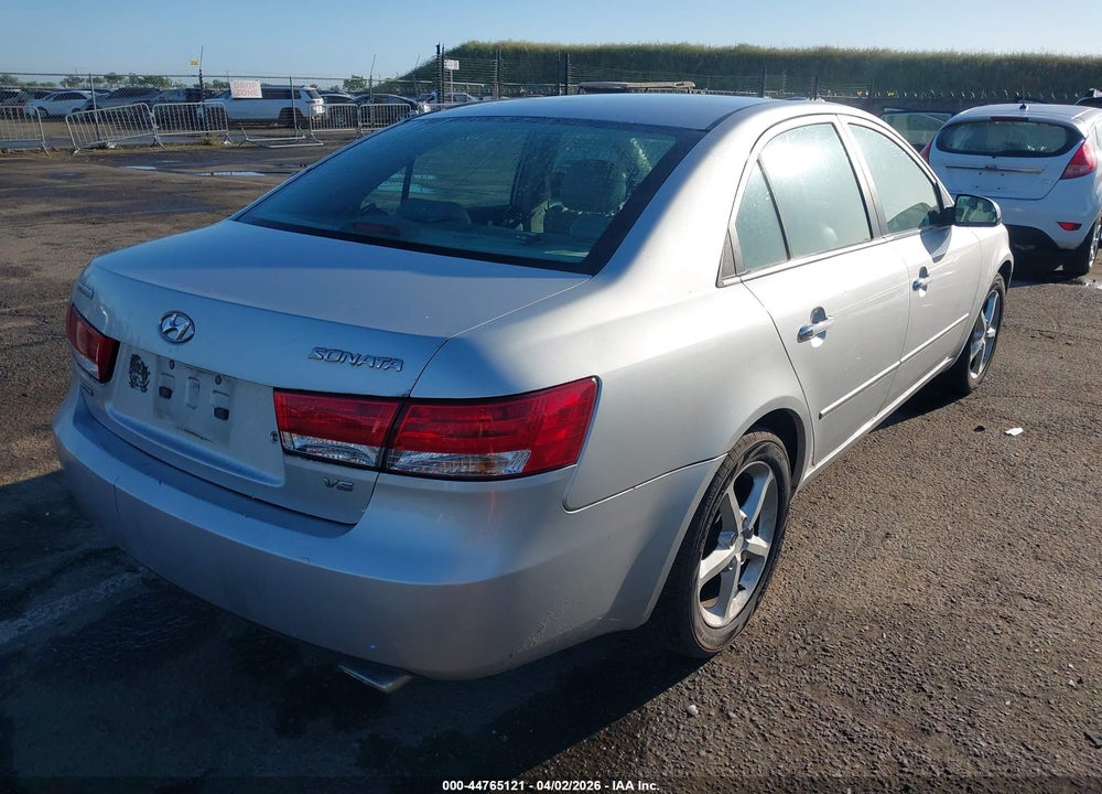 2007 HYUNDAI SONATA LIMITED/SE V6 VIN: 5NPEU46F57H182398