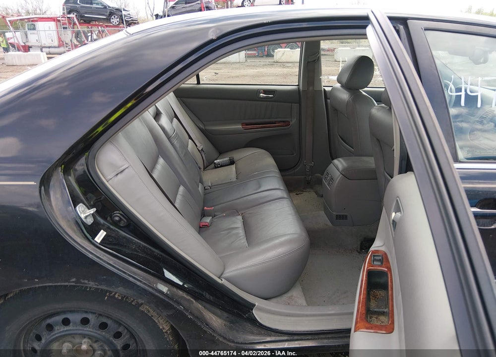 2002 TOYOTA CAMRY XLE V6 VIN: 4T1BF30K82U003830