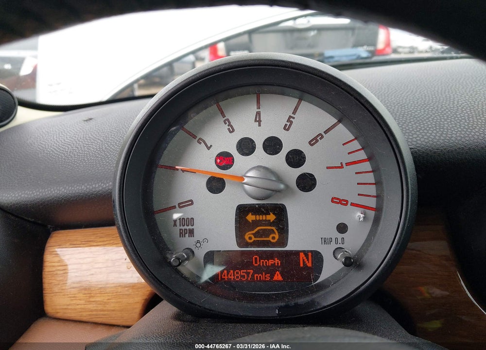 2011 MINI COOPER VIN: WMWSU3C5XBT093825