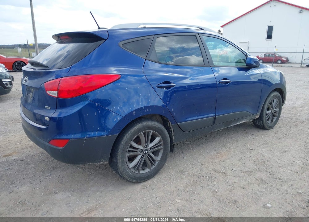 2015 HYUNDAI TUCSON SE VIN: KM8JUCAG4FU969917