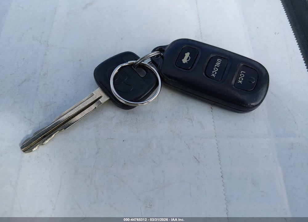 2003 TOYOTA CAMRY LE VIN: 4T1BE32K43U687776