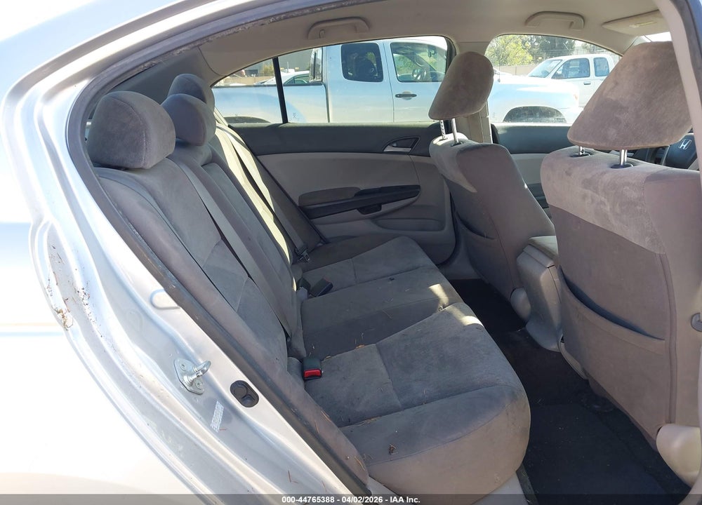 2010 HONDA ACCORD 2.4 LX VIN: 1HGCP2F32AA102421