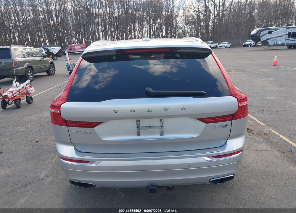 2019 VOLVO XC60 T5 INSCRIPTION VIN: LYV102RLXKB235721