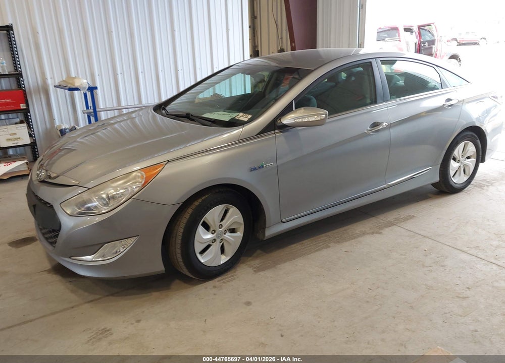 2014 HYUNDAI SONATA HYBRID VIN: KMHEC4A42EA118005