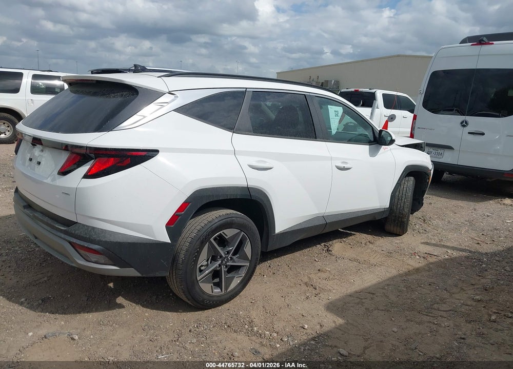 2026 HYUNDAI TUCSON SEL VIN: 5NMJBCDE3TH613157