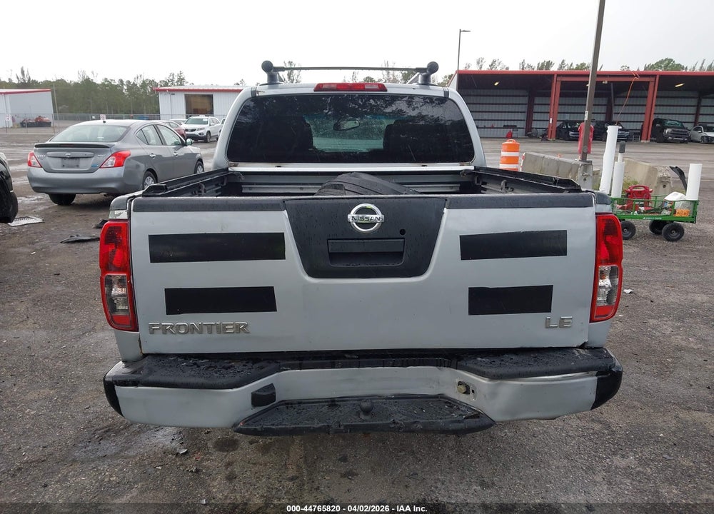 2005 NISSAN FRONTIER LE VIN: 1N6AD07W35C404903