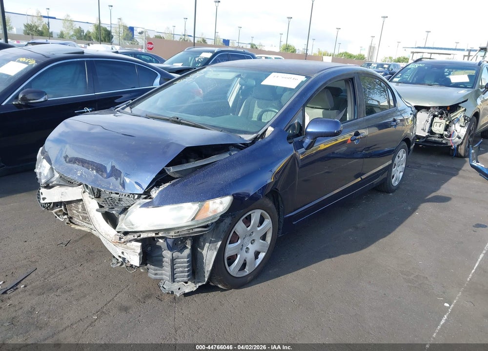 2010 HONDA CIVIC LX VIN: 19XFA1F5XAE018191