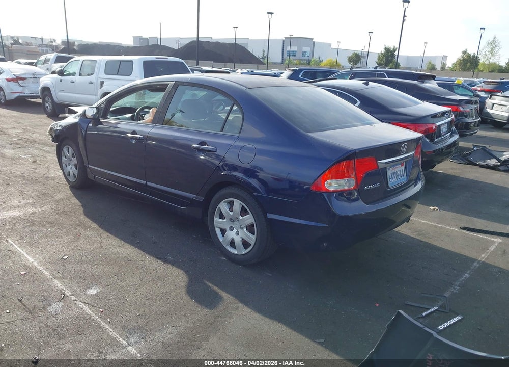 2010 HONDA CIVIC LX VIN: 19XFA1F5XAE018191