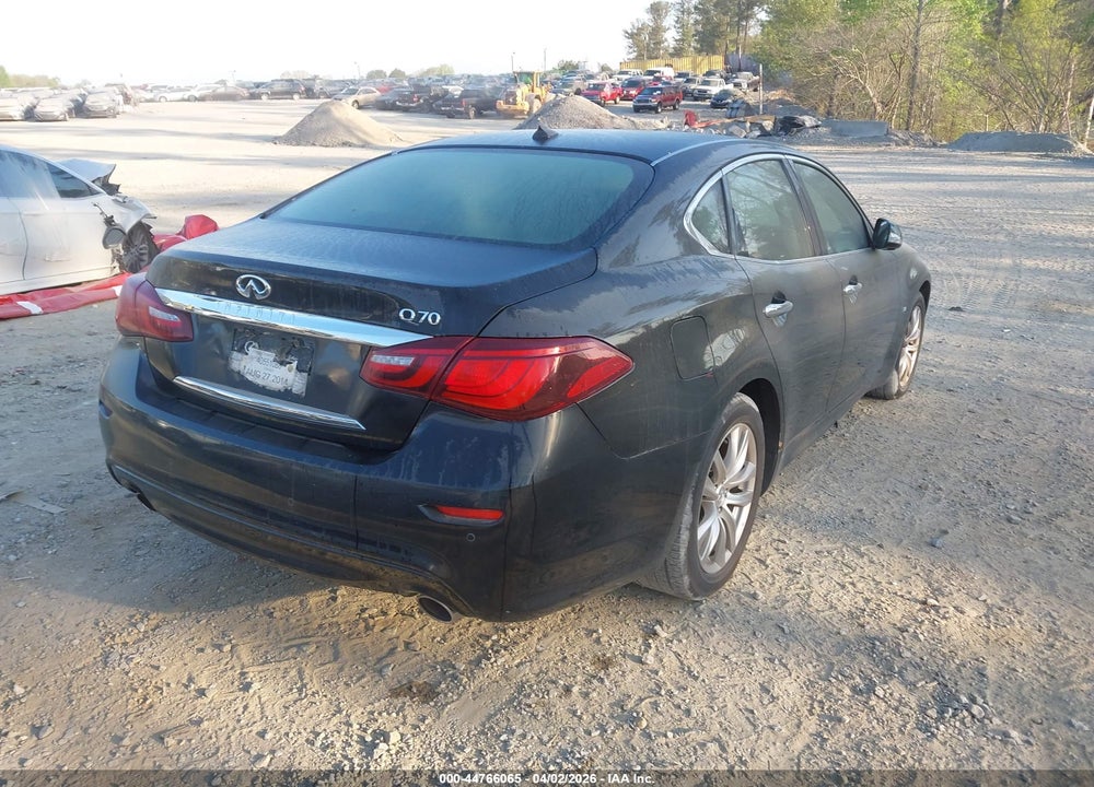2015 INFINITI Q70 3.7 VIN: JN1BY1AP2FM541851