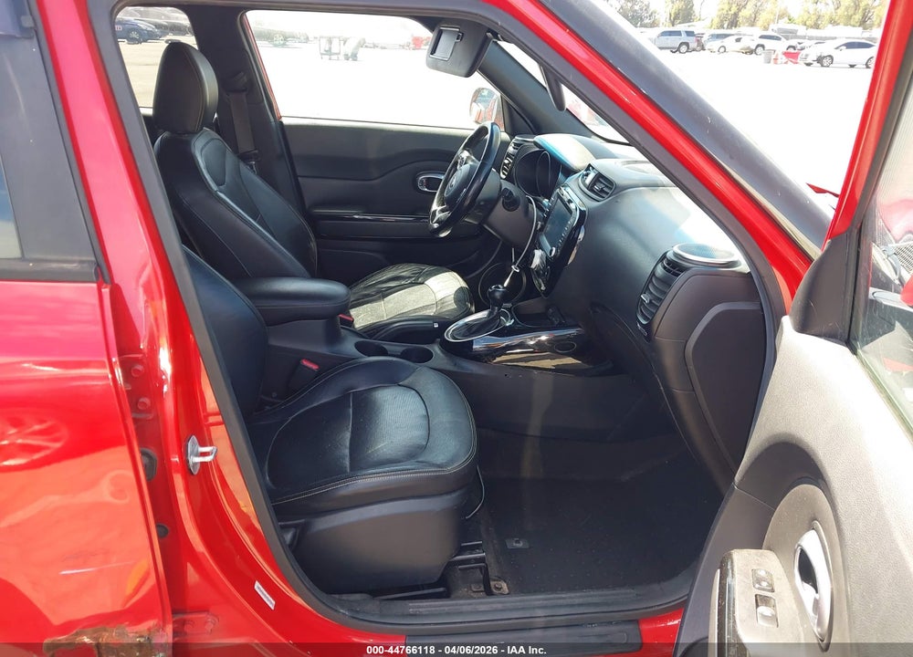 2015 KIA SOUL + VIN: KNDJP3A56F7751745