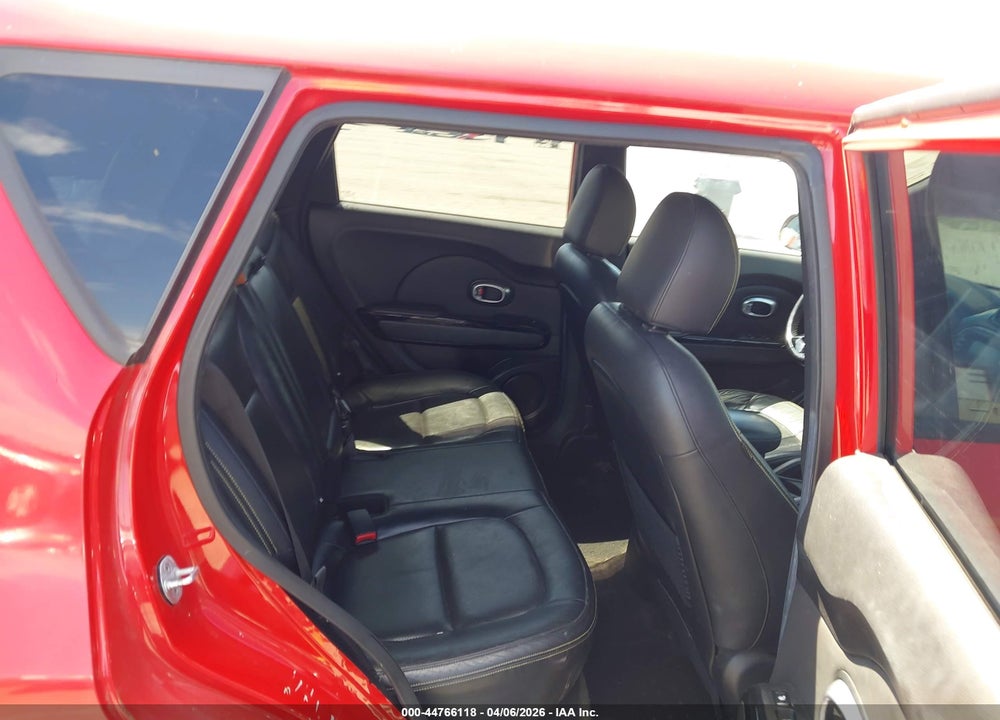 2015 KIA SOUL + VIN: KNDJP3A56F7751745