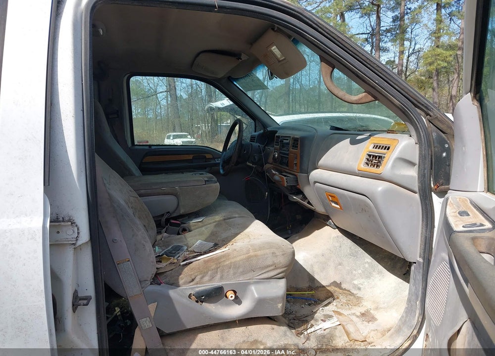1999 FORD F-350 LARIAT/XL/XLT VIN: 1FTSW31F2XEB50040