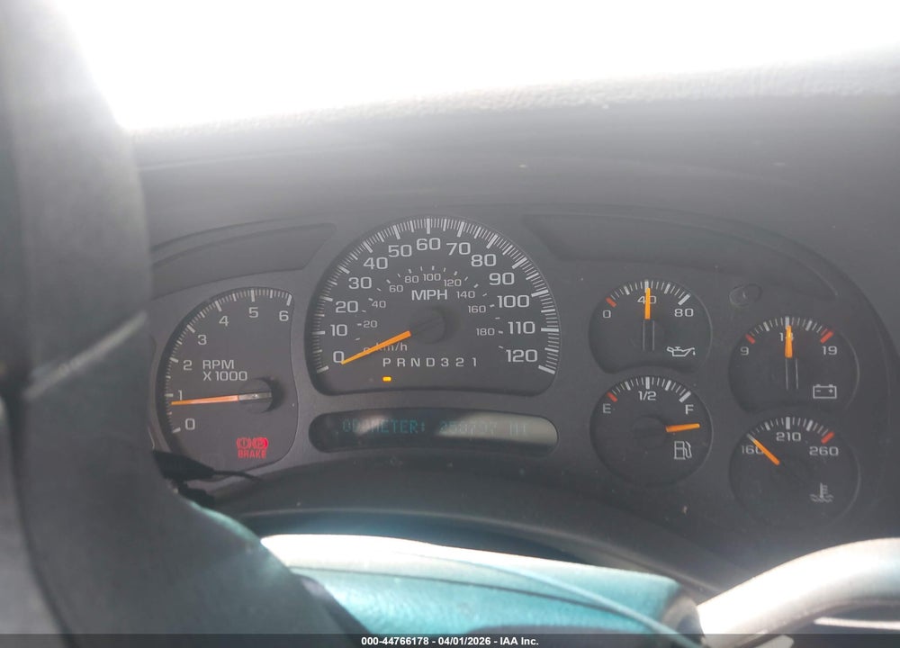 2006 GMC YUKON SLE VIN: 1GKEC13TX6R118879