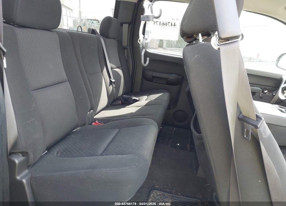 2010 CHEVROLET SILVERADO 1500 LT VIN: 1GCSKSE3XAZ102825