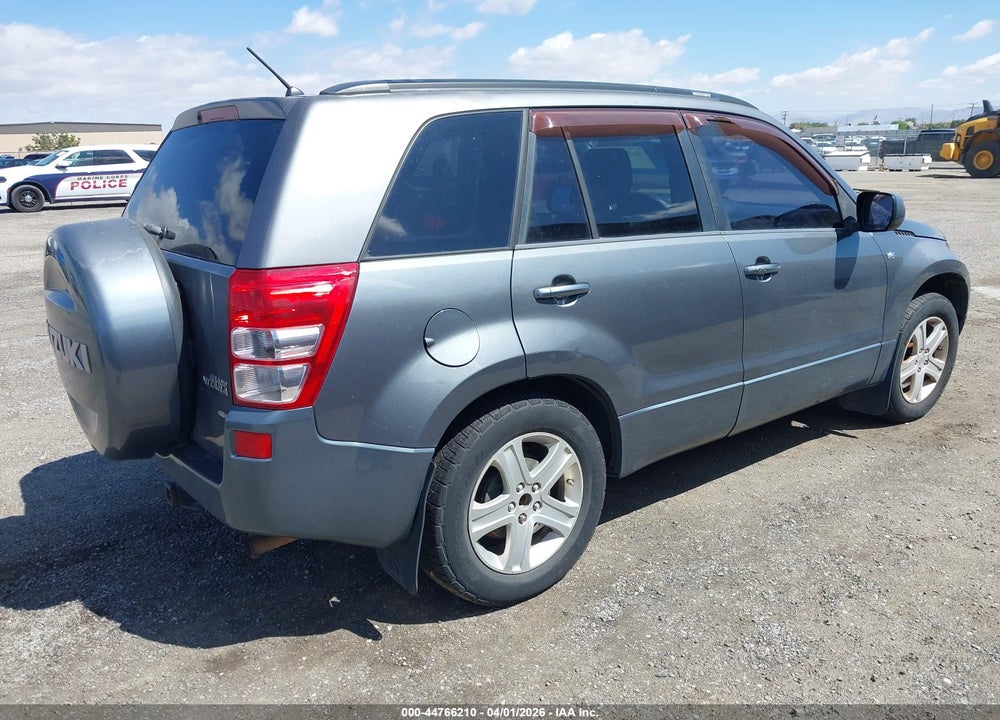 2007 SUZUKI GRAND VITARA LUXURY VIN: JS3TD947574203757