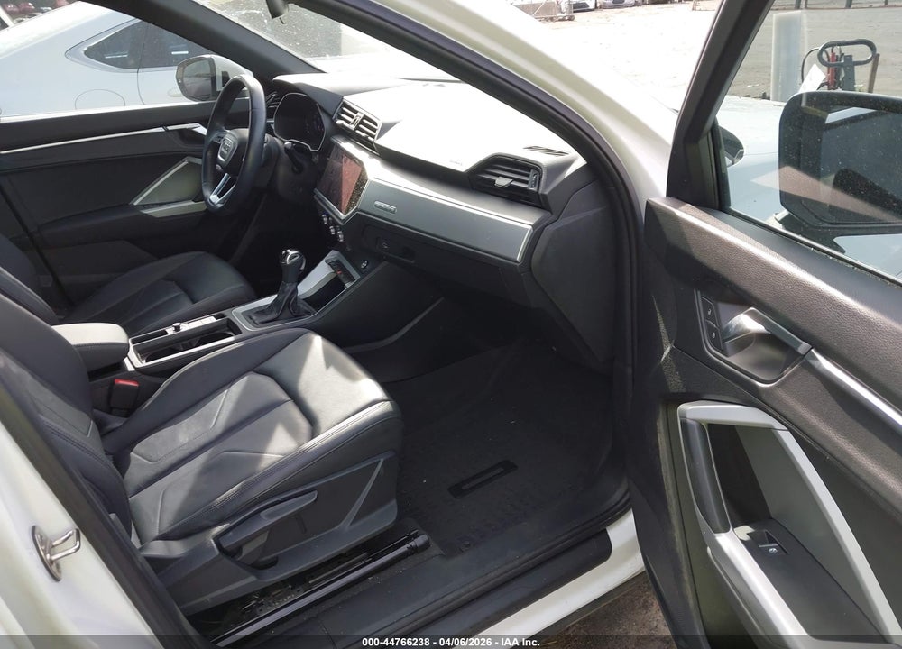 2019 AUDI Q3 2.0T PREMIUM VIN: WA1AECF35K1086874