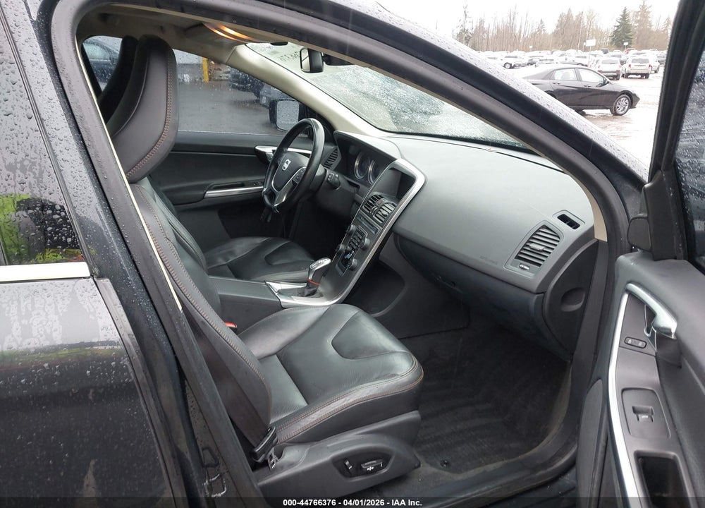 2013 VOLVO XC60 T6 VIN: YV4902DZXD2446370