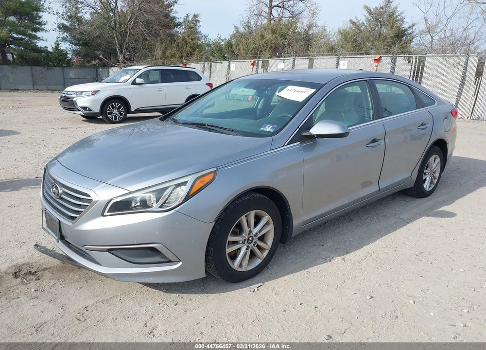 2016 HYUNDAI SONATA SE VIN: 5NPE24AF0GH288979