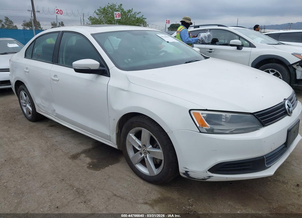 2011 VOLKSWAGEN JETTA 2.0L TDI VIN: 3VWLL7AJ0BM036997