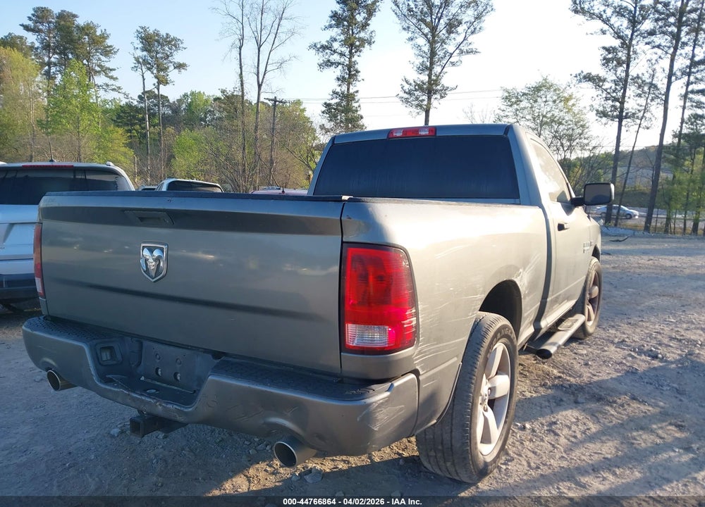 2013 RAM 1500 EXPRESS VIN: 3C6JR6AT6DG519889