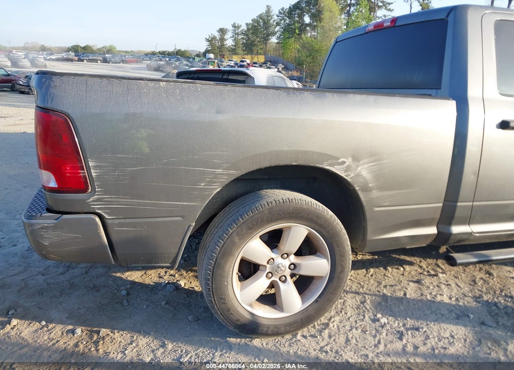 2013 RAM 1500 EXPRESS VIN: 3C6JR6AT6DG519889