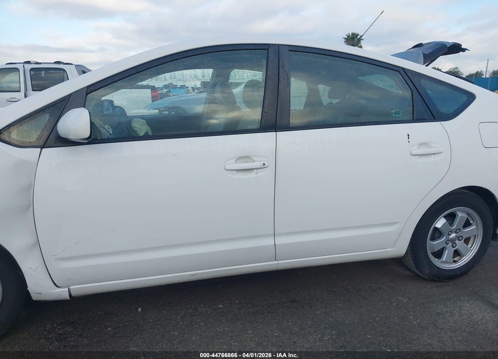 2005 TOYOTA PRIUS VIN: JTDKB20U953074590