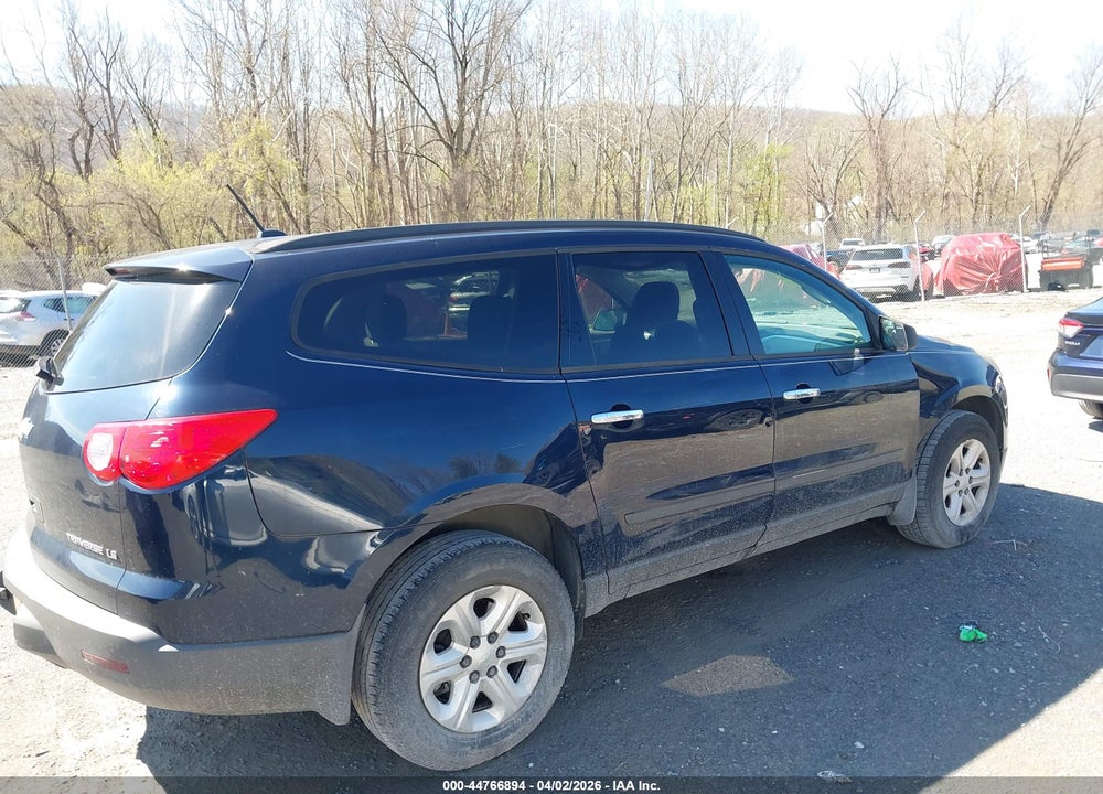 2012 CHEVROLET TRAVERSE LS VIN: 1GNKREED9CJ247336