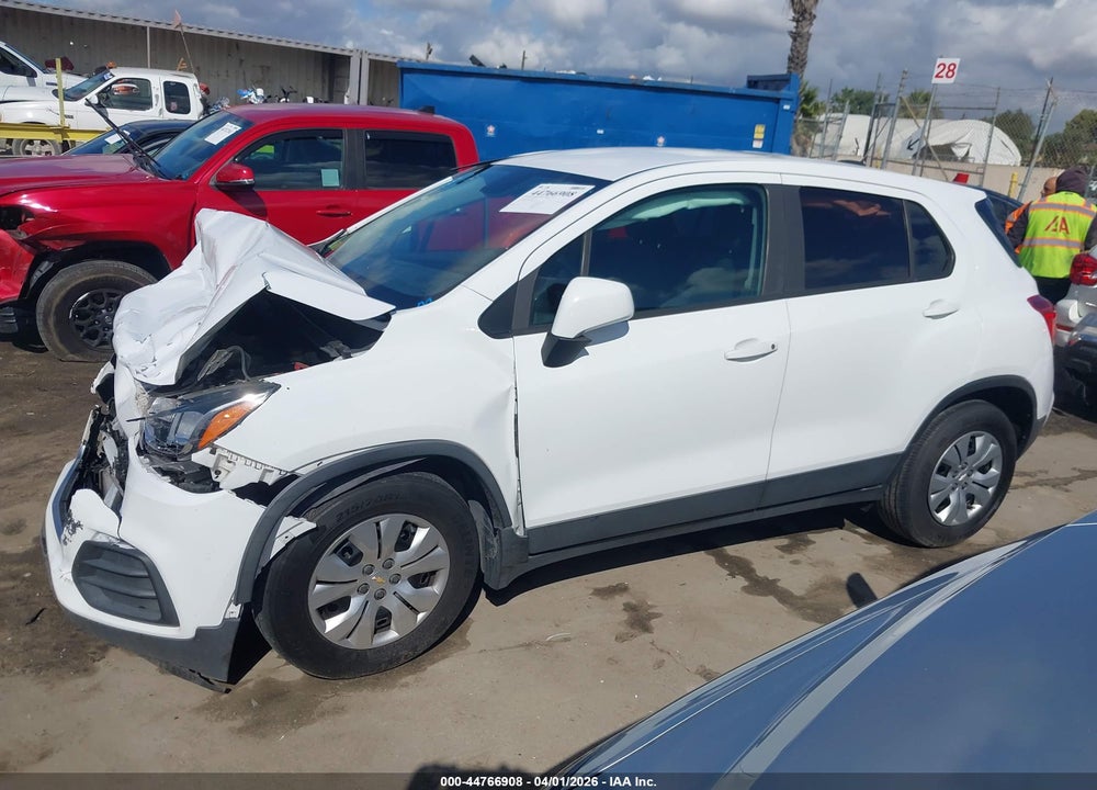 2019 CHEVROLET TRAX LS VIN: 3GNCJKSB9KL118579