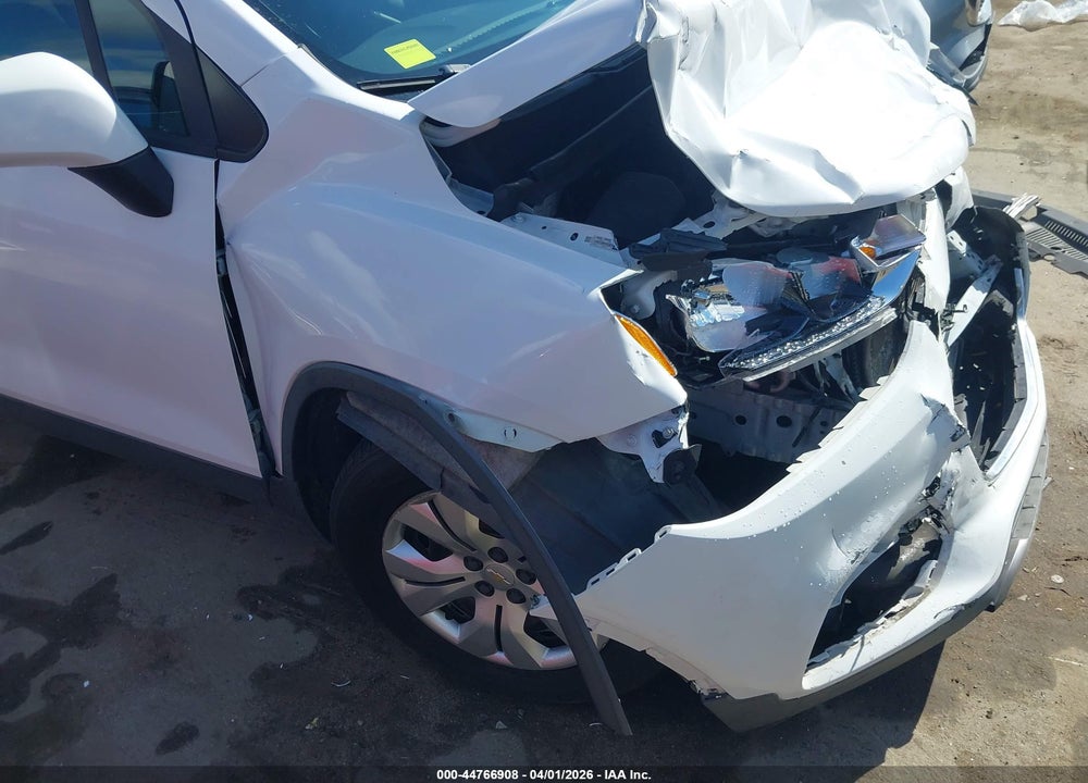 2019 CHEVROLET TRAX LS VIN: 3GNCJKSB9KL118579