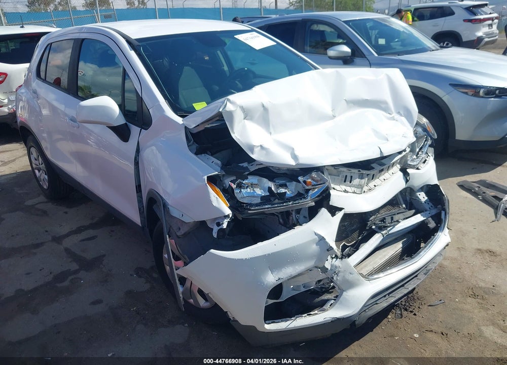 2019 CHEVROLET TRAX LS VIN: 3GNCJKSB9KL118579